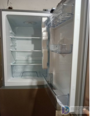 冰箱如何清理排水孔(怎样清洗冰箱排水孔视频)