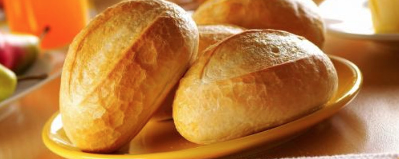 冬天面包在常温下能保存多久(冬天面包要放冰箱保存吗)