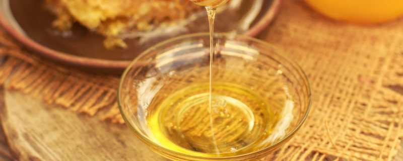 蜂蜜可以放冰箱吗 蜂蜜怎么保存最好?(蜂蜜可以放冰箱吗?)
