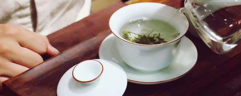 冷水泡茶和热水泡茶的区别和颜色(冷水泡茶和热水泡茶的区别图)