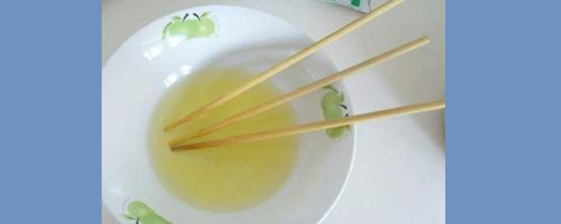 筷子打蛋白怎么打发(如何用筷子打发蛋白)