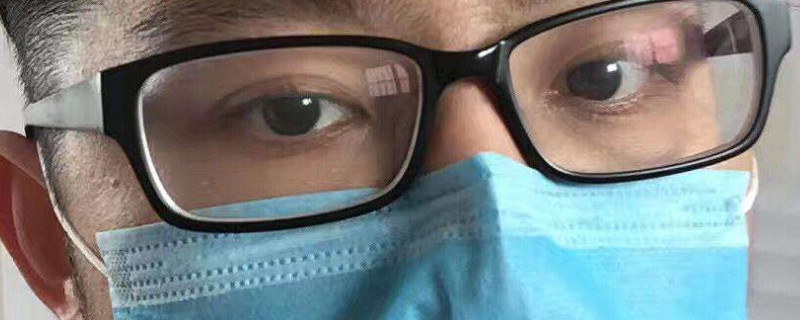 为什么护士眼镜戴口罩不起雾(为什么医生戴眼镜戴口罩不起雾)
