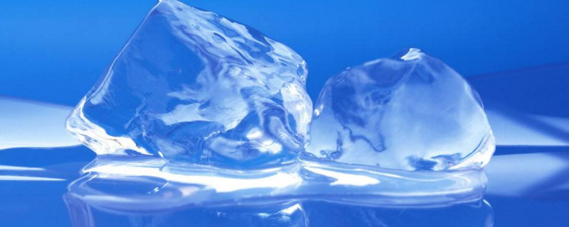 液体冻成冰块可以带上飞机吗(冷藏箱放冰块可以带上飞机吗)