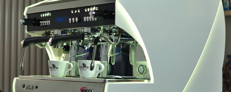 咖啡机能当榨汁机用吗(咖啡机可以榨果汁吗)
