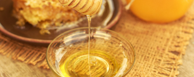早上喝蜂蜜水有什么好处能减肥吗(早上喝蜂蜜水有什么好处和坏处)