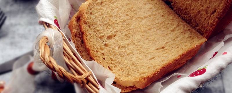 用面包机做面包的配料表(面包机做面包的配方)