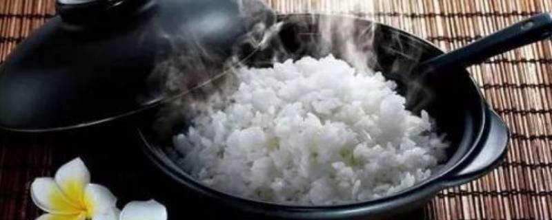 电饭锅怎么用来蒸米饭(蒸米饭怎么蒸最好吃)