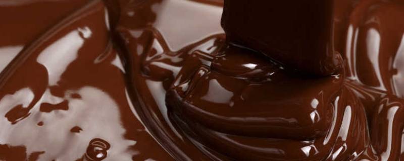 巧克力怎么融化成液体(巧克力可以做什么甜品)