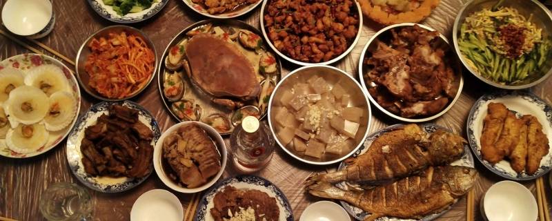 年夜饭必备的十二道菜(传统年夜饭12道菜谱图片)