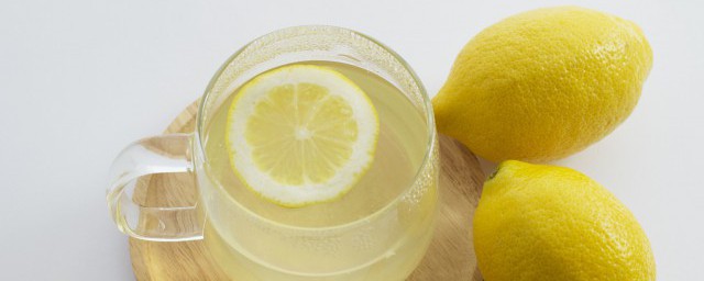喝柠檬水要注意什么? 喝柠檬水需要注意什么