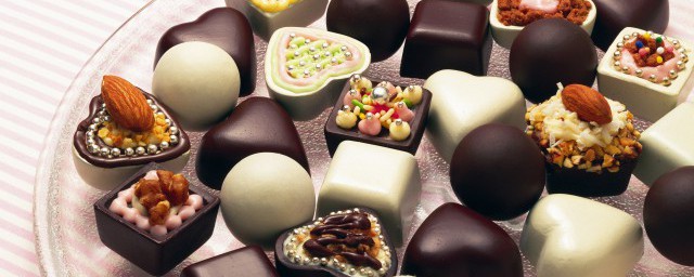 情人节送巧克力什么意思,情人之间送巧克力代表表示什么