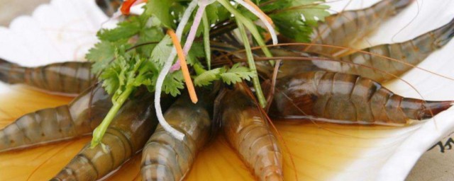 生呛虾的做法和调料(干锅虾的做法)