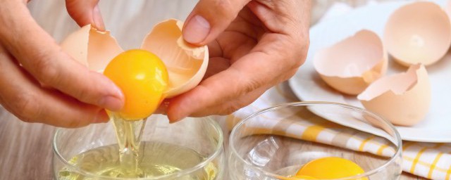 剩下的鸡蛋黄怎么处理不用烤箱(剩下的鸡蛋黄怎么处理(简单)