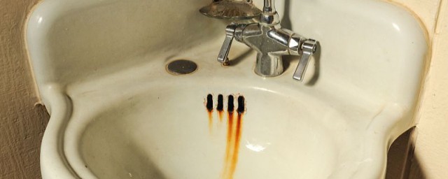 卫生间洗手盆反味怎么办,卫生间洗手盆反味儿的解决办法