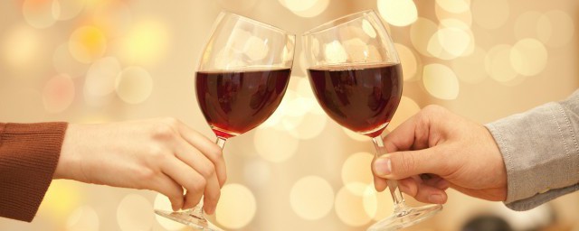干红葡萄酒一般保质期多少年(洋酒保质期一般是多久)