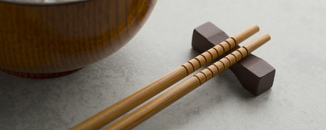 筷子的用途有哪些(放筷子的筷筒)