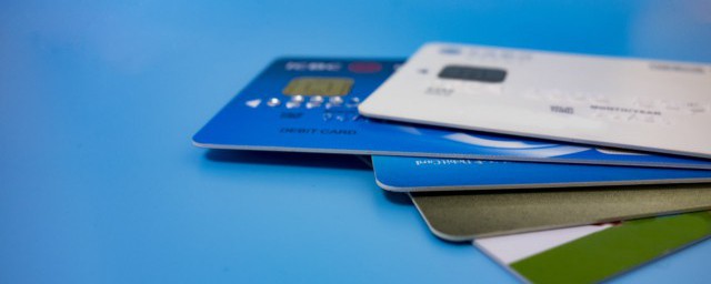 信用卡锁了怎么办(我的银行卡被冻结了怎么办)