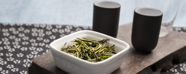 经常喝绿茶可以减肥吗(每天喝绿茶能减肥吗)
